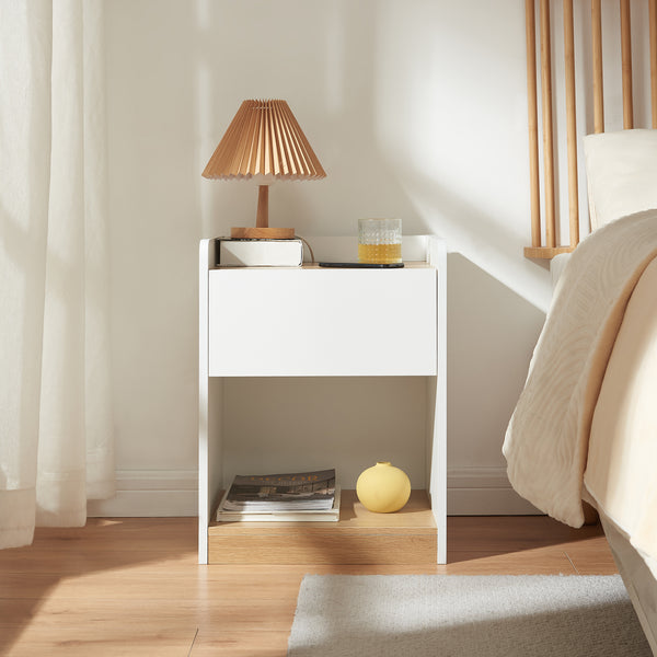 Nachtkastje Kuorshare 55x42x37 cm wit en eikenkleurig [en.casa]