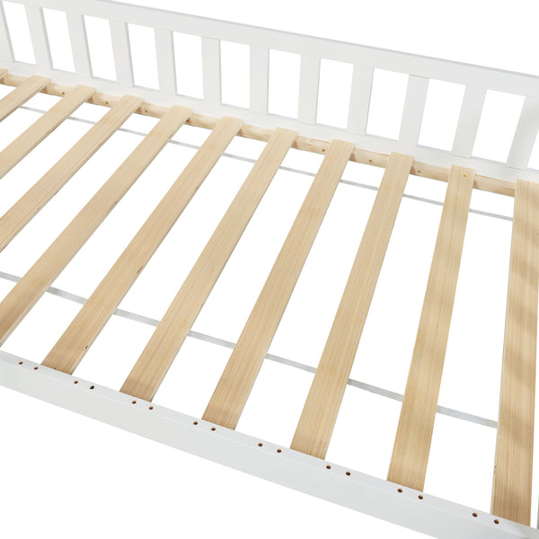 Kinderbed Ydre huisbed met matras en bedbodem wit [en.casa]