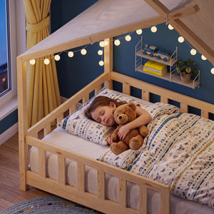 Huisbed Rila in Montessori-stijl met matras en valbeveiliging 90x200 cm [en.casa]