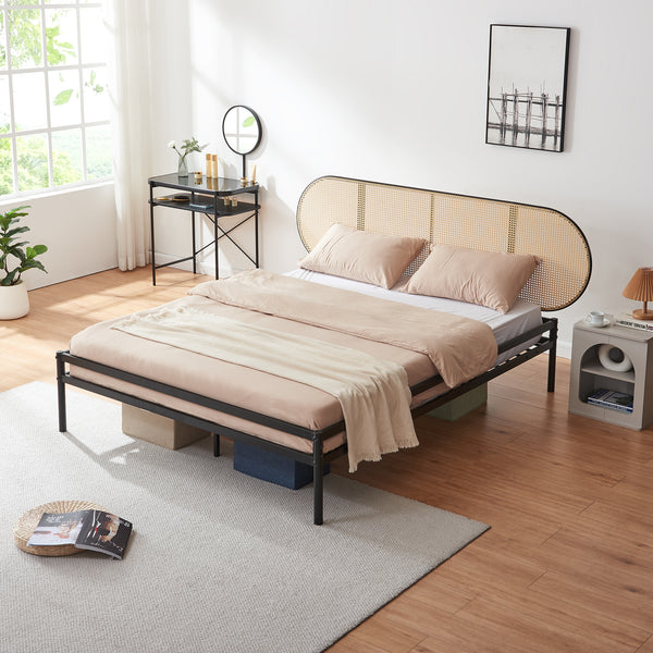 Metalen bed Linköping zwart en rotan look [en.casa]